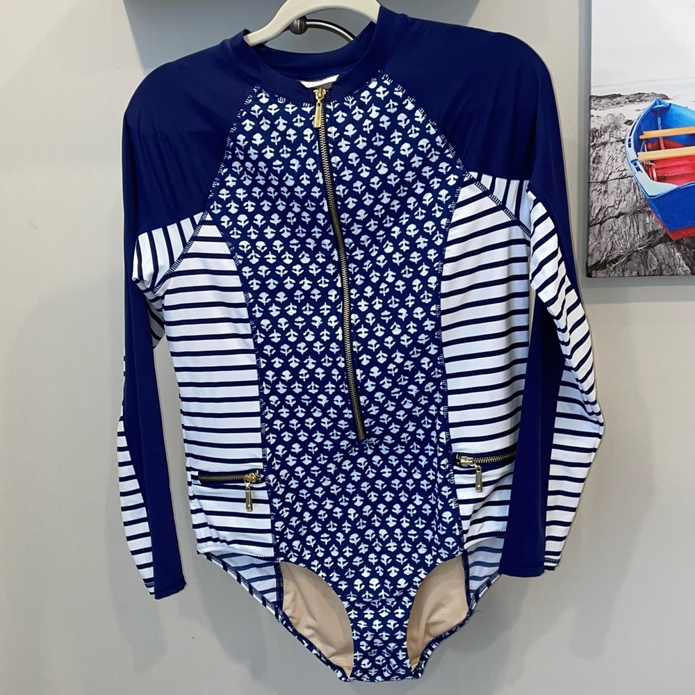 NWT Cabana Life one piece long sleeve swimsuit with UV protection, size Large L